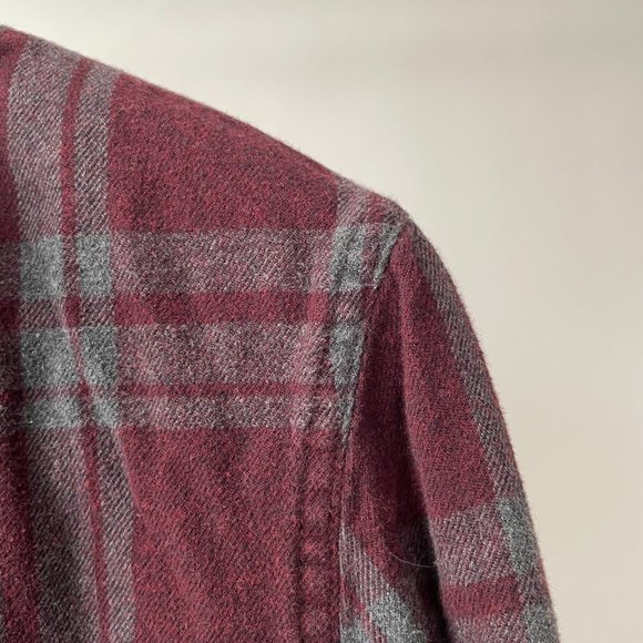 Roots Grey And Burgundy Plaid Flannel Long Sleeve Button Up Shirt, Size S - Picture 2 of 7